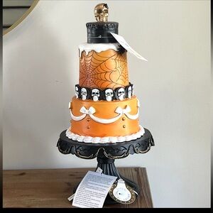 Halloween Light Up Skulls Spiderwebs Tiered Cake Decor LED